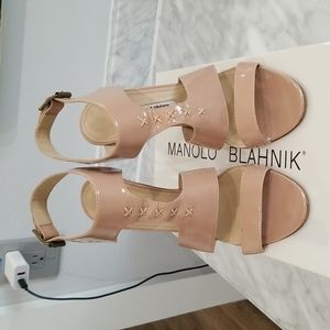 Manolo blahnik heels, Size 38 1/2, nude patent leather